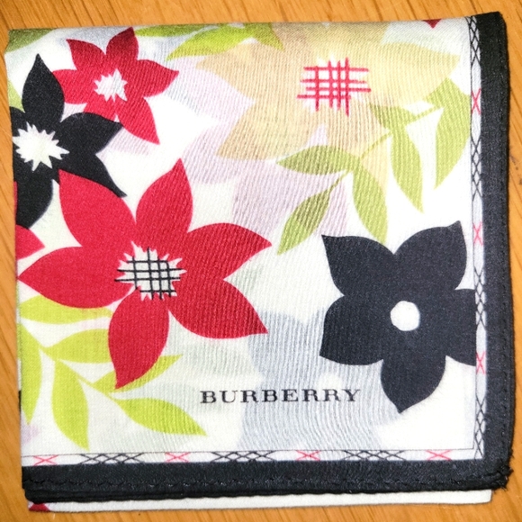Burberry Accessories - Burberry Vintage Scarf 20x20